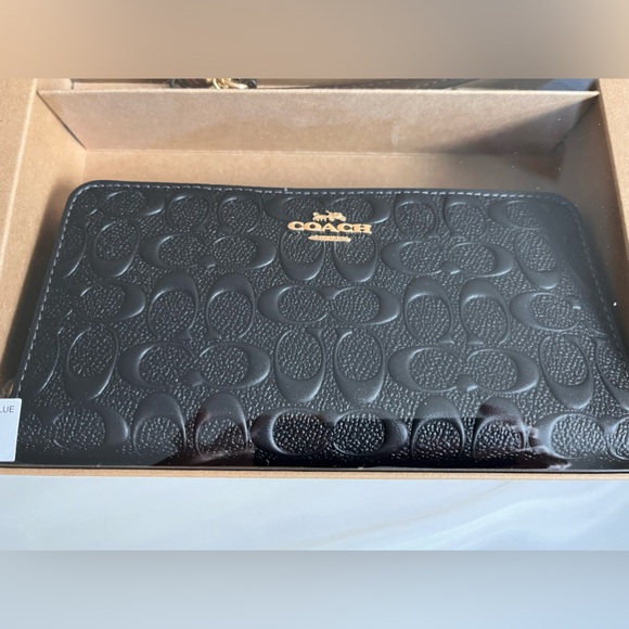 Coach Women's Signature Smooth Calf Leather Wallet  Detachable Wrist‎ Strap - Picture 3 of 5